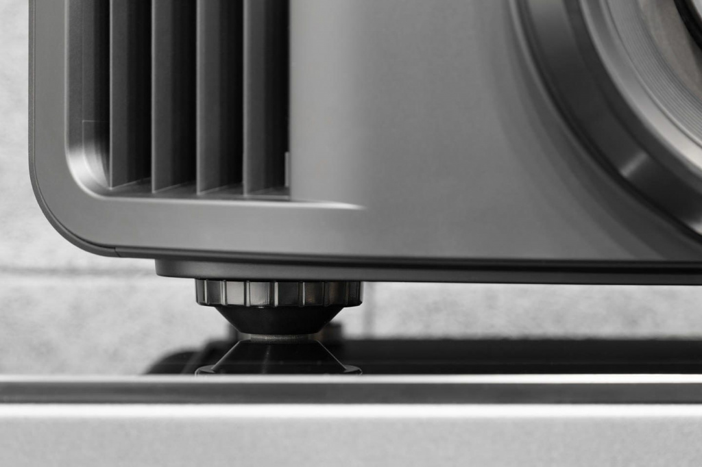 JVC DLA-NX9-6.jpg